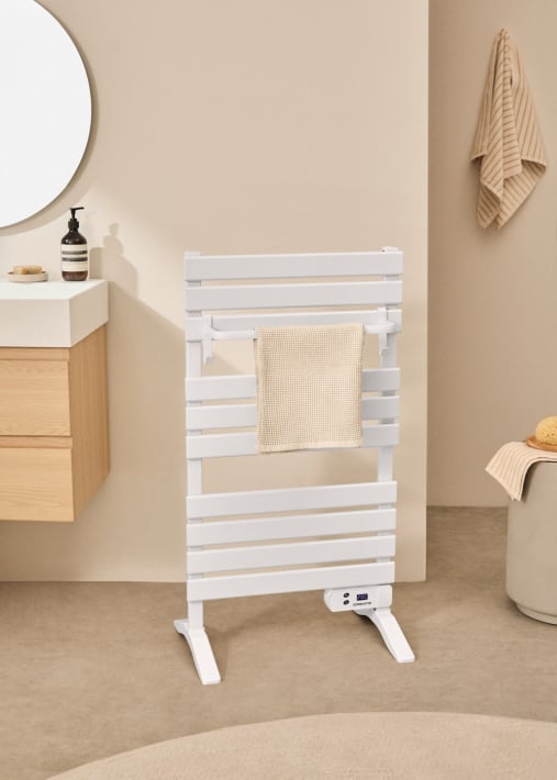 WARM TOWEL - Elektrischer Badheizkörper für Boden oder Wand 500W