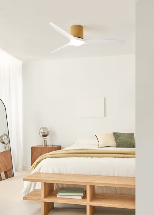 WIND CALM CUSTOM WOVEN - Leiser Deckenventilator 40W Ø132 cm aus 100 % Holz mit LED-Licht