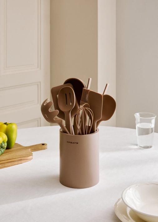 KITCHENWARE STUDIO - 9-teiliges nahtloses Küchenutensilien-Set aus Silikon