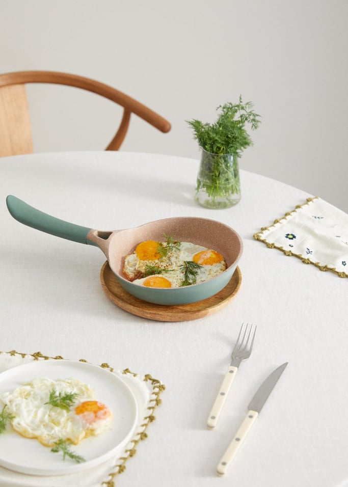 PAN STUDIO - Bratpfanne aus Aluminiumguss und Bakelitgriff , Galeriebild 2