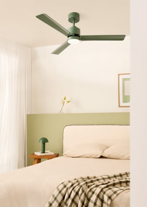 Kaufen WIND MODERN - Leiser 40W Deckenventilator mit LED-Licht in verschiedenen Größen erhältlich