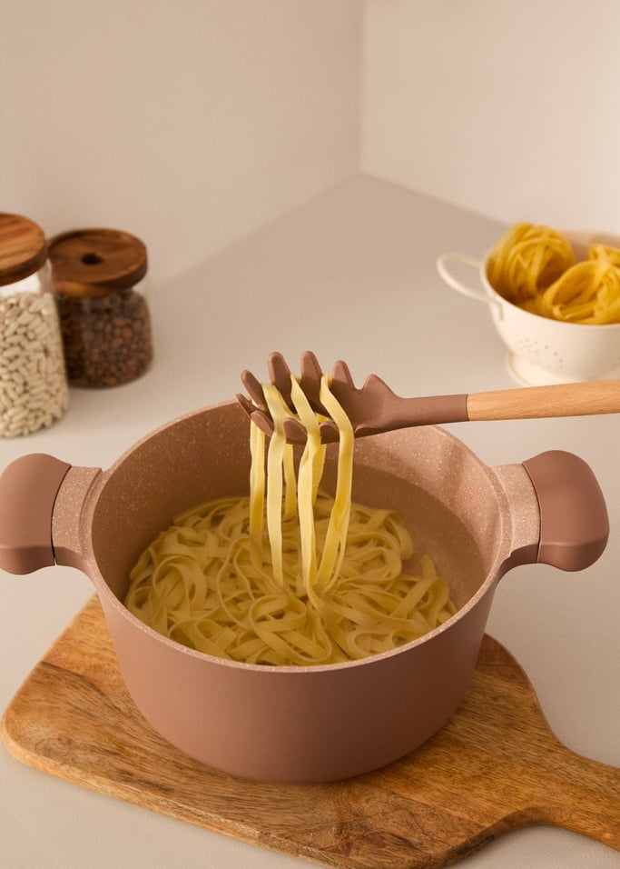 KITCHENWARE STUDIO - Küchenutensilien aus Silikon und Holz, Galeriebild 4