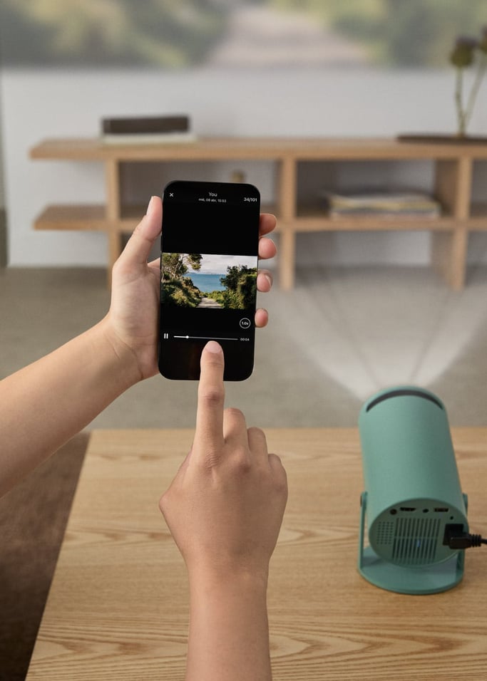PROJECTOR STUDIO COMPACT - Smart-HD-Projektor mit WLAN, Bluetooth und 180º-Rotation, Galeriebild 3