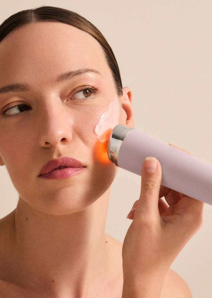 SKINCARE RF BOOSTER 5 in 1 - 5-in-1-Gesichtspflegegerät mit Doppelkopf, RF, EMS, Airshot und LED, Galeriebild 6