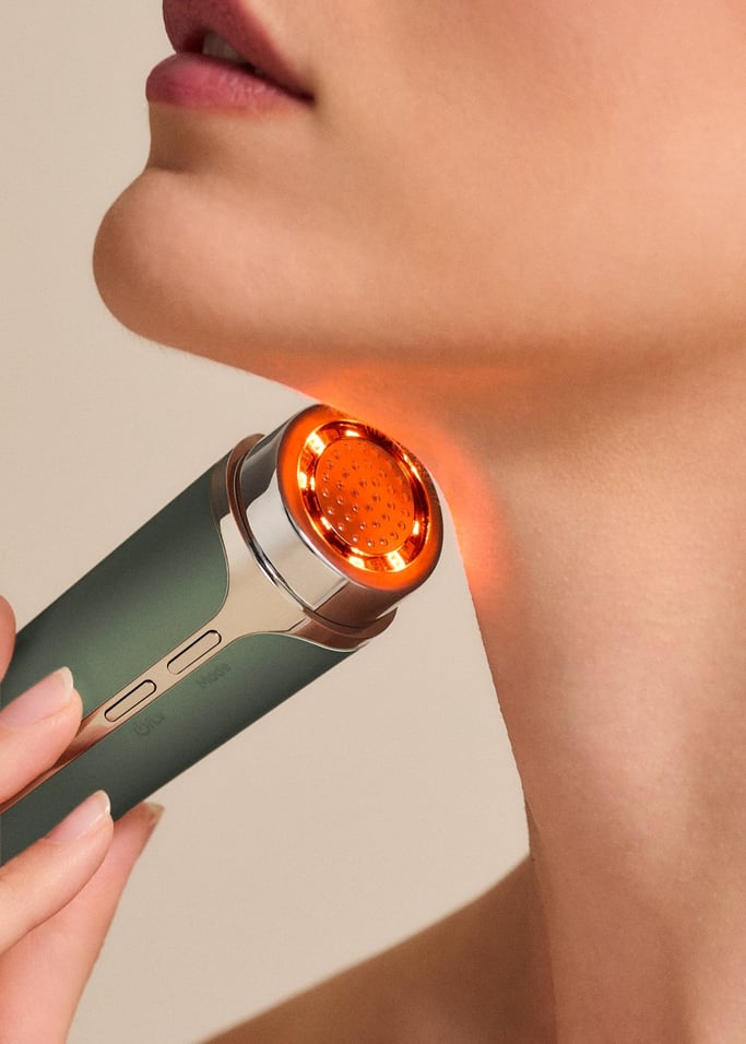 SKINCARE RF BOOSTER 5 in 1 - 5-in-1-Gesichtspflegegerät mit Doppelkopf, RF, EMS, Airshot und LED, Galeriebild 7