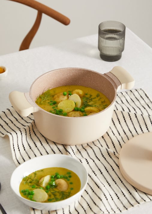 POT STUDIO - Olla de aluminio fundido y asas de baquelita