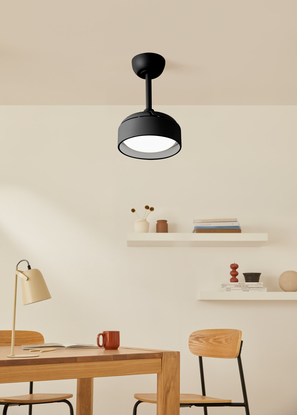 Ventilador Techo Con Luz LED - 55 Cm, Aspas Retráctiles, 6 Velocidades, Mando