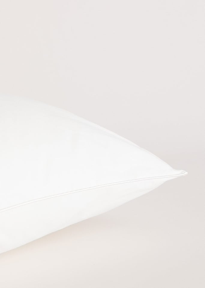 Almohada de microfibra firmeza alta, imagen de galería 5
