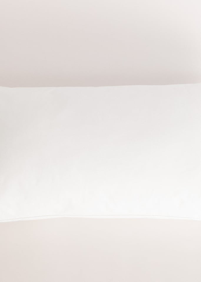 Almohada de microfibra firmeza alta, imagen de galería 6