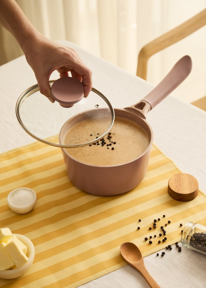 SAUCEPAN STUDIO - Cazo de aluminio fundido con revestimiento cerámico, imagen de galer&iacute;a 3