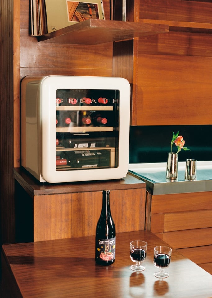 WINECOOLER RETRO - Vinoteca eléctrica de estilo retro para 12, 24, 45 o 72 botellas, imagen de galer&iacute;a 1