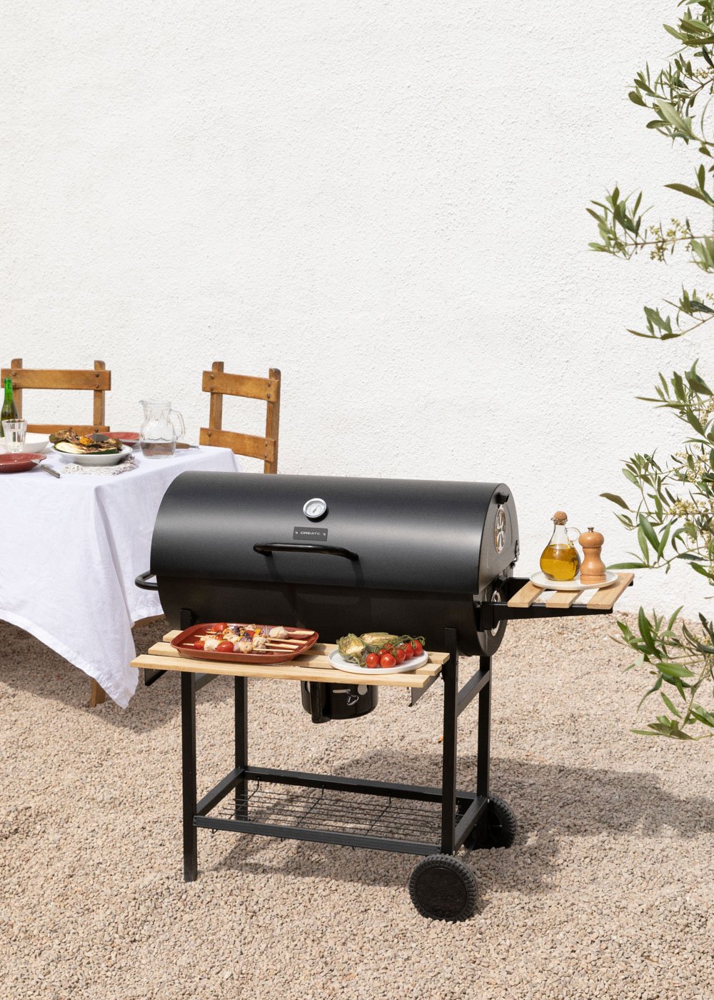 Barbecue fumoir au charbon, sur roulettes - BBQ SMOKEY