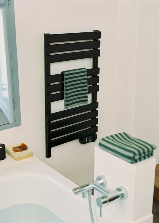 WARM TOWEL - Sèche-serviettes électrique au sol ou mural 500W