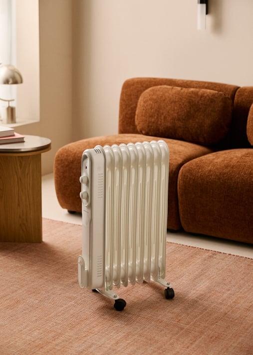 WARM OIL RETRO - Radiateur à bain d’huile 9 éléments 2000 W avec roulettes