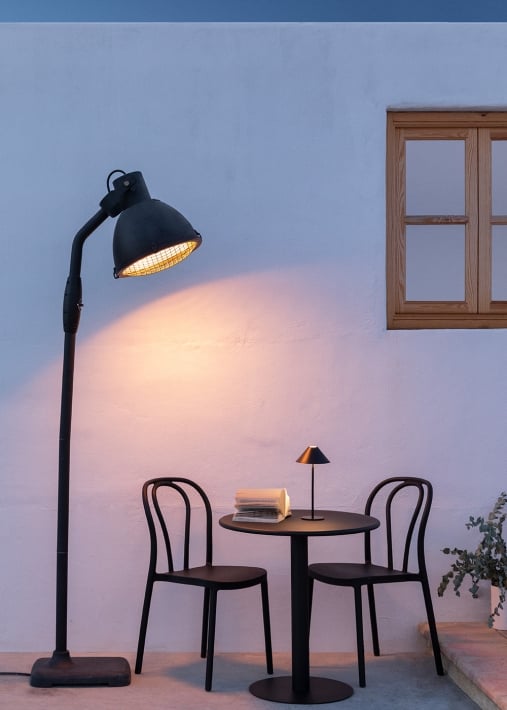 Acheter PATIO HEATER LAMP 2500W - Chauffage infrarouge halogène pour terrasses et extérieurs