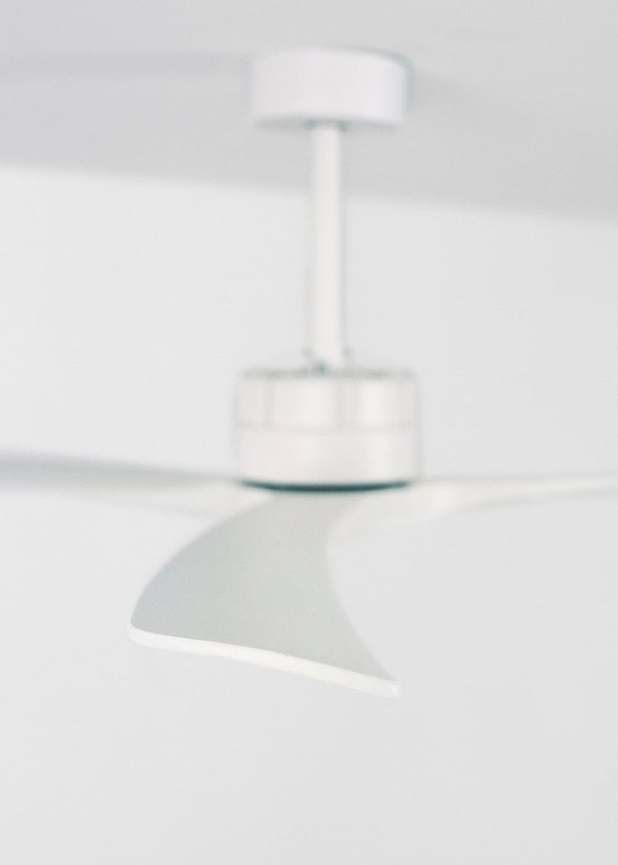 WIND LARGE - Ventilateur de plafond 40W silencieux Ø152 cm 100% bois, image de la galerie 6