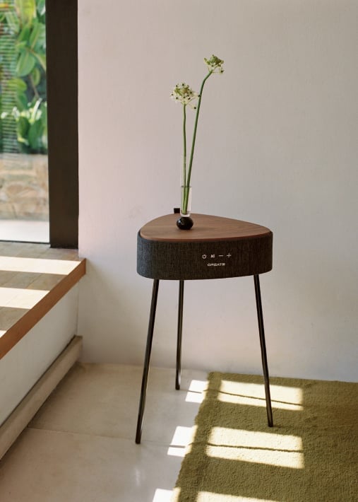 Acheter SPEAKER TABLE 180 - Table basse enceinte, son unidirectionnel 180 º, bluetooth et chargeur sans fil