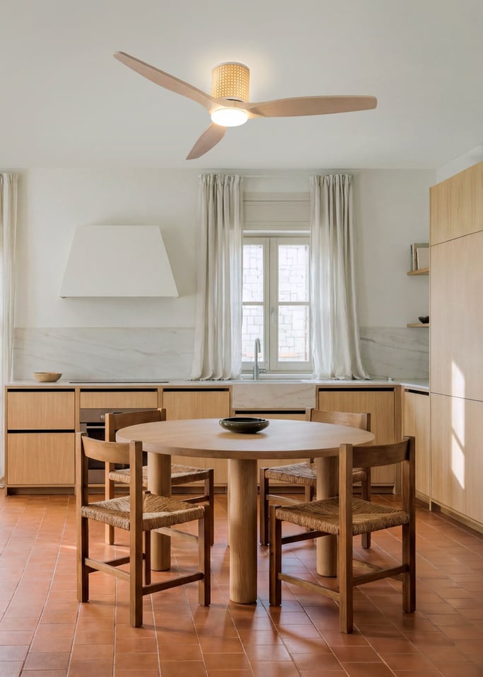 WIND CALM CUSTOM RATTAN - Ventilateur de plafond 40W silencieux Ø132 cm avec éclairage LED dans le corps et la lampe, image de la galerie 1