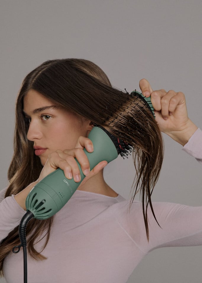 CERAMIC LED VOLUME STYLER - Brosse volumisante avec double traitement LED, image de la galerie 4