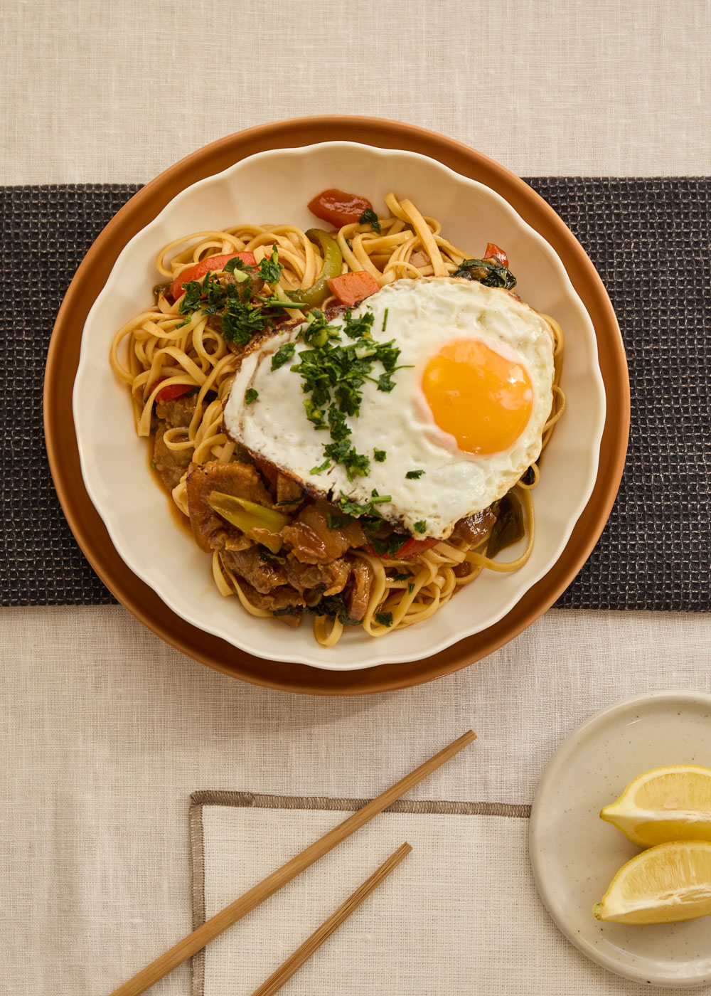 Tagliatelle with beef, vegetables and egg