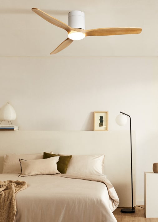WIND CALM SLIM LIGHT - Ventilatore da soffitto silenzioso 40W Ø132 cm 100 % legno