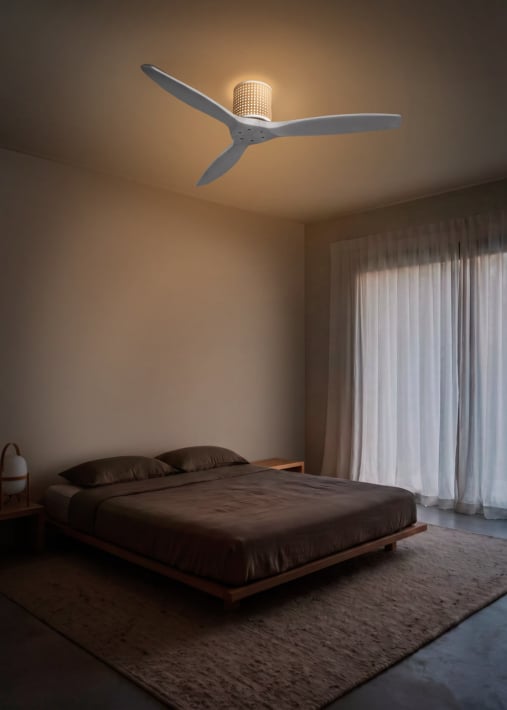 WIND CALM CUSTOM RATTAN - Ventilador de techo 40W silencioso Ø132 cm con luz LED en cuerpo y lámpara