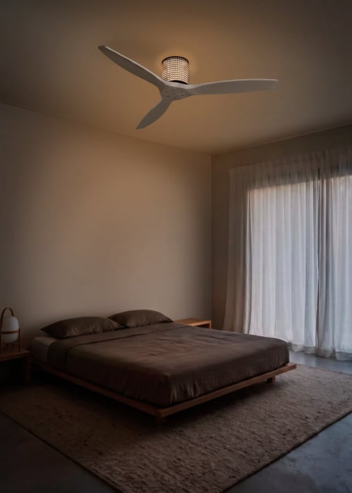 WIND CALM CUSTOM RATTAN - Ventilador de techo 40W silencioso Ø132 cm con luz LED en cuerpo y lámpara