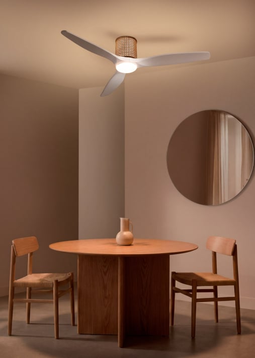 WIND CALM CUSTOM RATTAN - Ventilador de techo 40W silencioso Ø132 cm con luz LED en cuerpo y lámpara