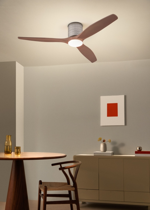 WIND CALM CUSTOM RATTAN - Ventilador de techo 40W silencioso Ø132 cm con luz LED en cuerpo y lámpara