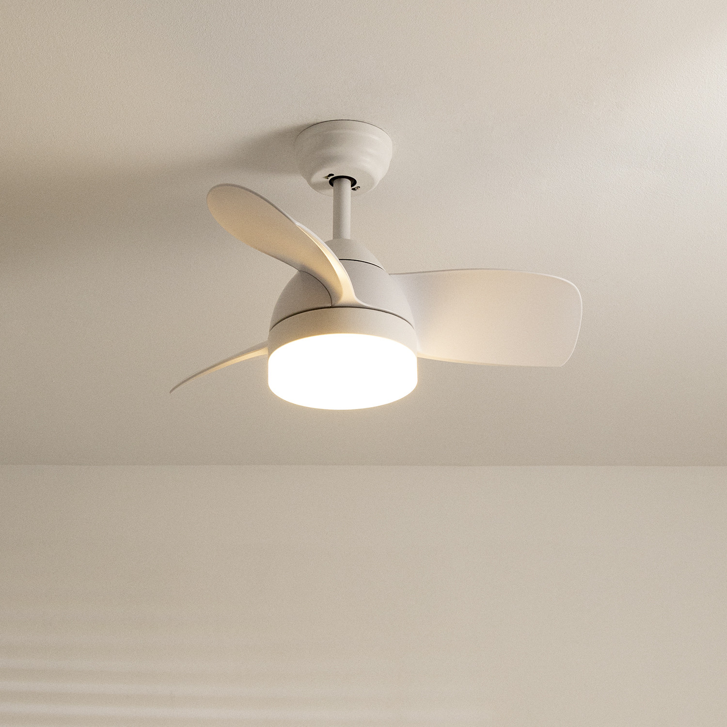 Ventilatore da soffitto con motore DC bianco con luce CREATE timer Silenzioso WINDLIGHT ROUND DC 