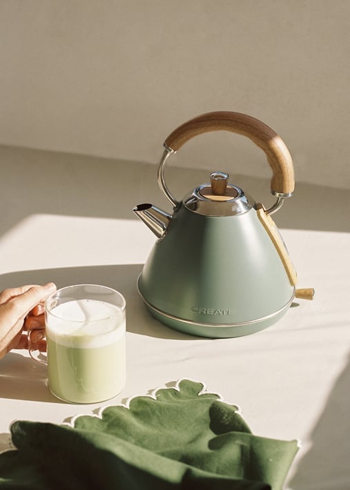 Acquista KETTLE RETRO - Bollitore elettrico