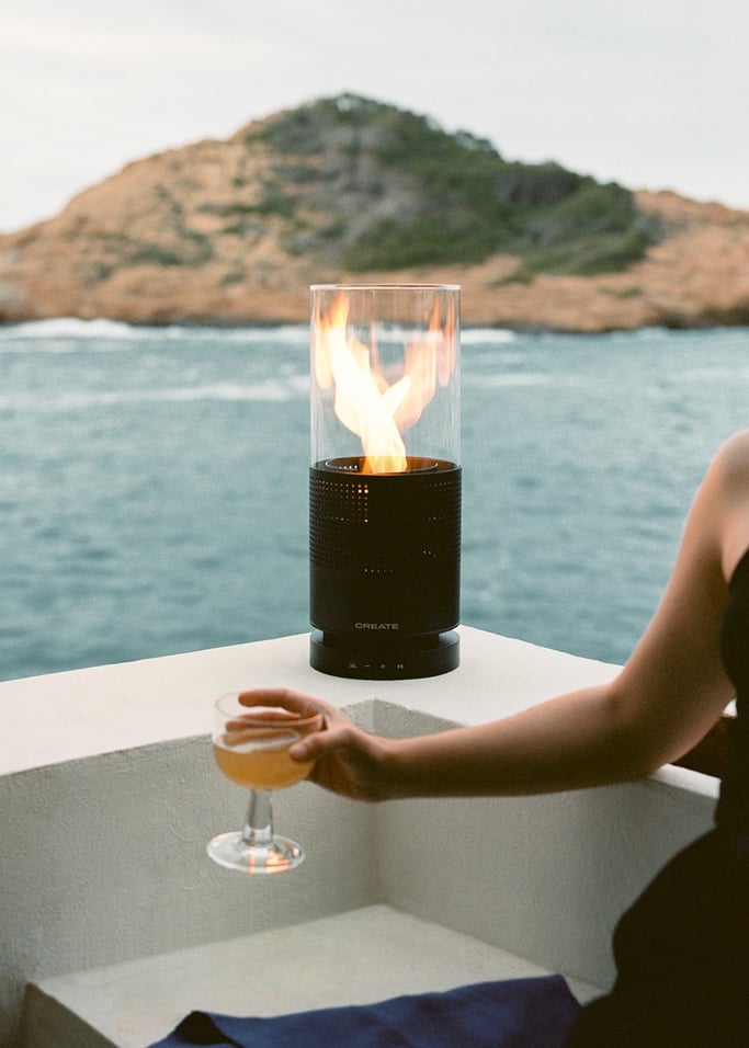 SPEAKER FIRE - Altoparlante Bluetooth con fiamma a bioetanolo e luce a LED, Immagine di galleria 3