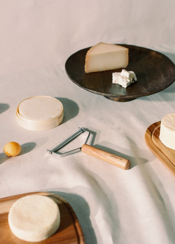 KITCHENWARE ESSENTIALS - Tagliaformaggio con manico in legno di acacia, Immagine di galleria 3