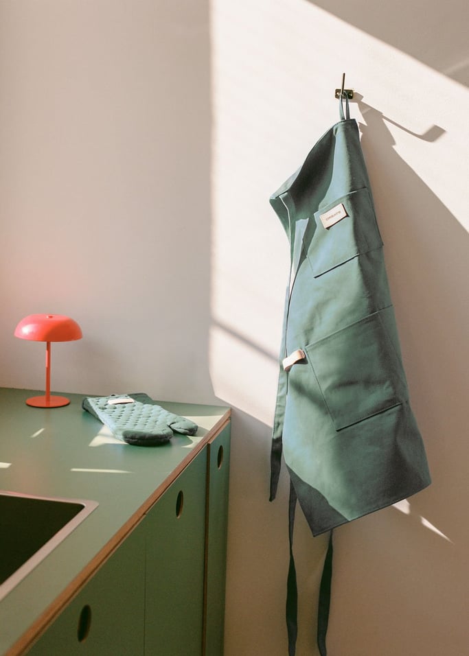 KITCHENWARE STUDIO - Pack di grembiule da cucina e guanto da forno, Immagine di galleria 1