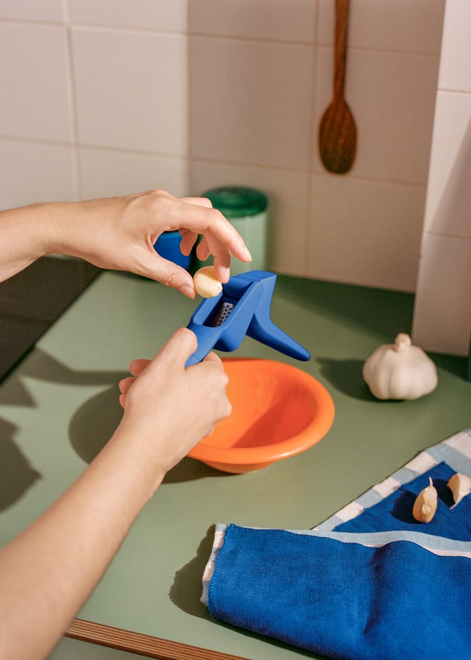 KITCHENWARE STUDIO - Schiaccia aglio, Immagine di galleria 2