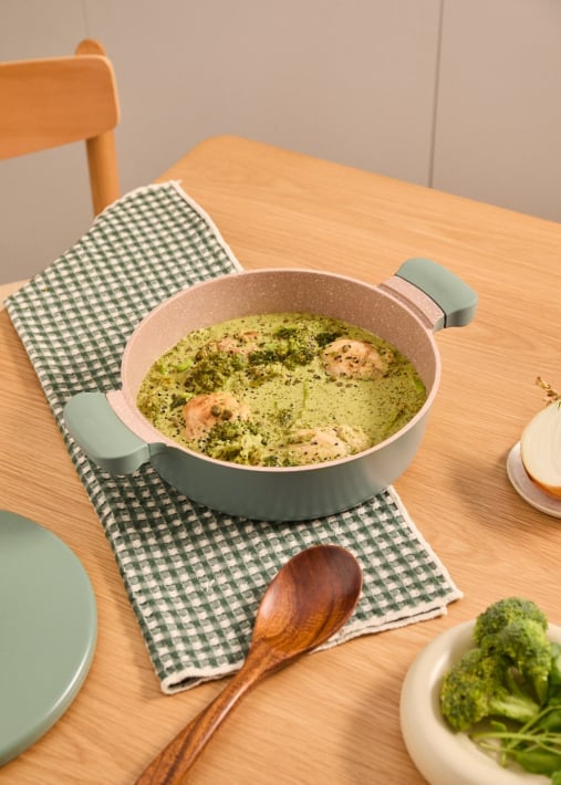 Acquista POT STUDIO - Pentola in alluminio fuso con rivestimento in ceramica