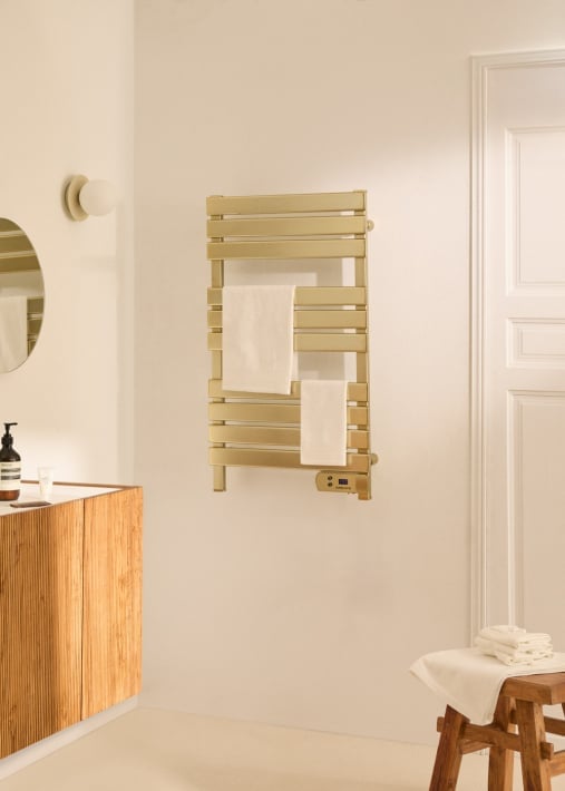 Acquista WARM TOWEL - Scaldasalviette elettrico da terra o da parete 500W