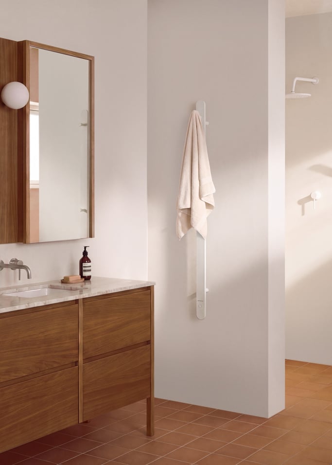 WARM TOWEL TUBE OVAL - Scaldasalviette elettrico a barra 40 W, Immagine di galleria 1
