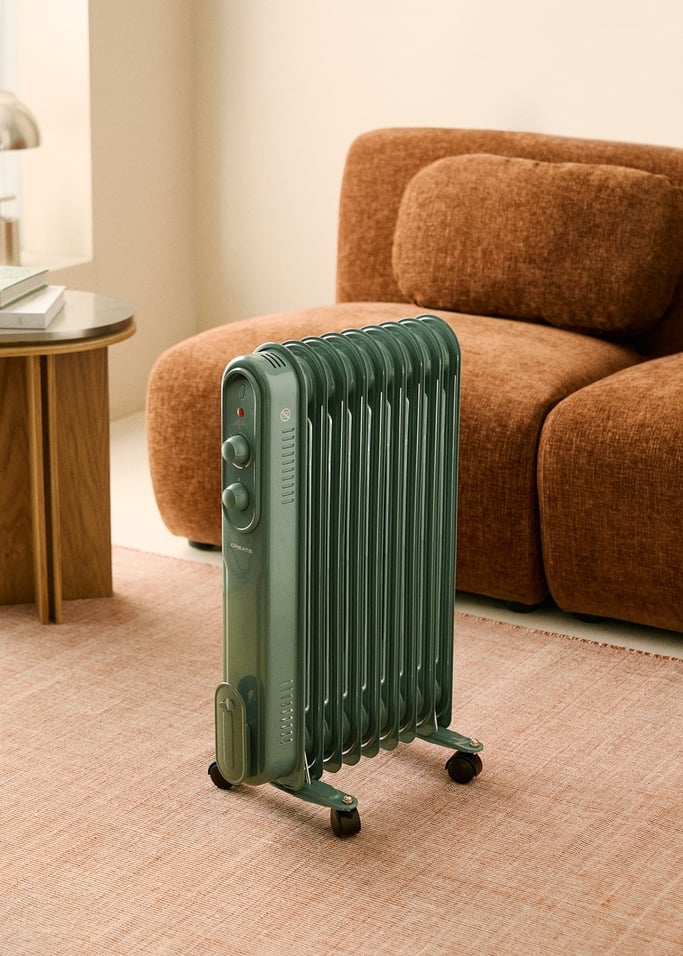 WARM OIL RETRO - Radiatore a olio a 9 elementi da 2000 W con ruote, Immagine di galleria 1