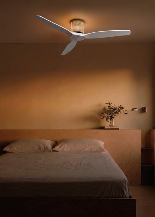 WIND CALM CUSTOM RATTAN - Plafondventilator 40W stil Ø132 cm met LED verlichting in behuizing en lamp