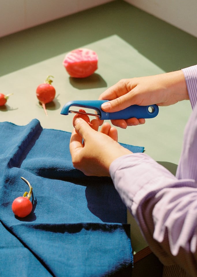 KITCHENWARE STUDIO - Fruit- en groenteschiller, afbeelding van de galerij 3