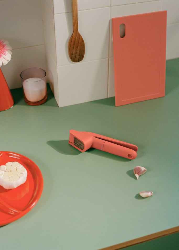 KITCHENWARE STUDIO - Knoflookpers, afbeelding van de galerij 1