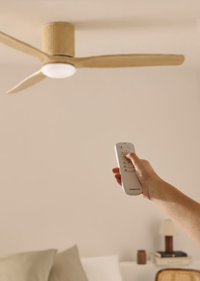 WIND CALM CUSTOM RATTAN - Plafondventilator 40W stil Ø132 cm met LED verlichting in behuizing en lamp, afbeelding van de galerij 9