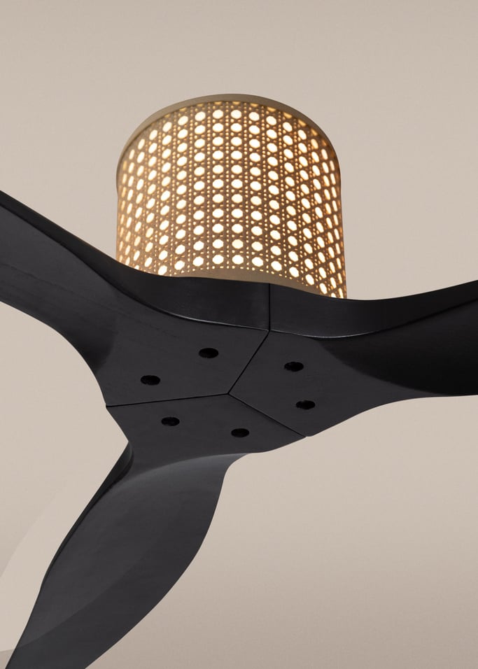 WIND CALM CUSTOM RATTAN - Plafondventilator 40W stil Ø132 cm met LED verlichting in behuizing en lamp, afbeelding van de galerij 3
