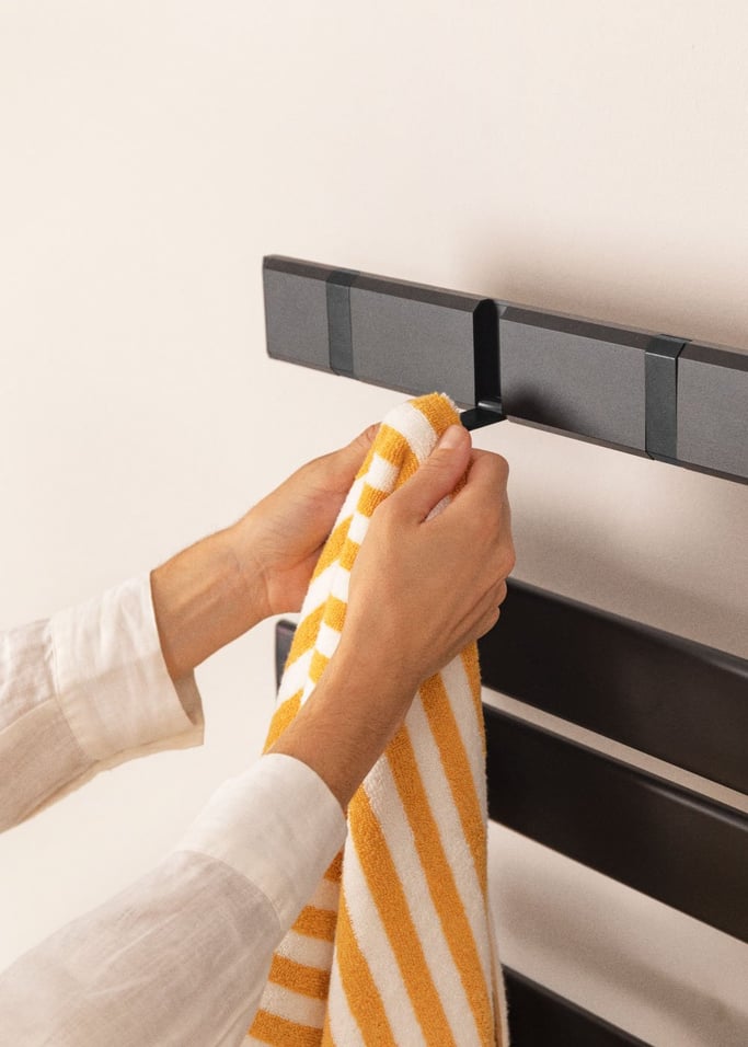 WARM TOWEL MODERN - Elektryczny wieszak na ręczniki olejowe 400W , obraz z galerii 3