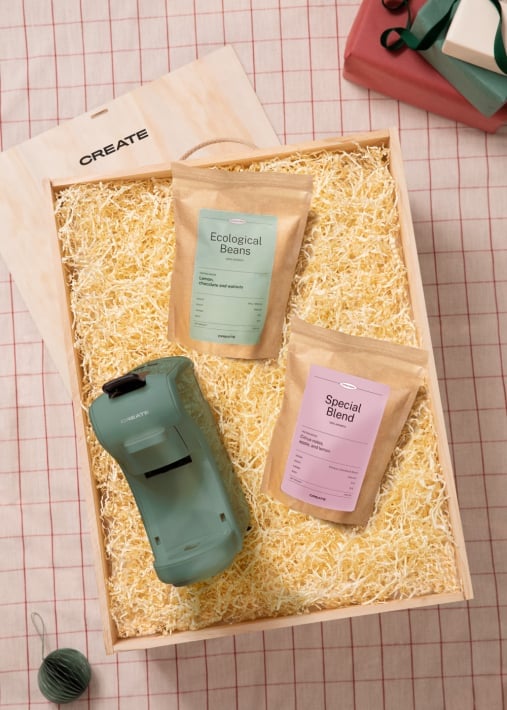 Kup COFFEE TIME BOX - Zestaw podarunkowy z wielokapsułkowym ekspresem do kawy + kawa 