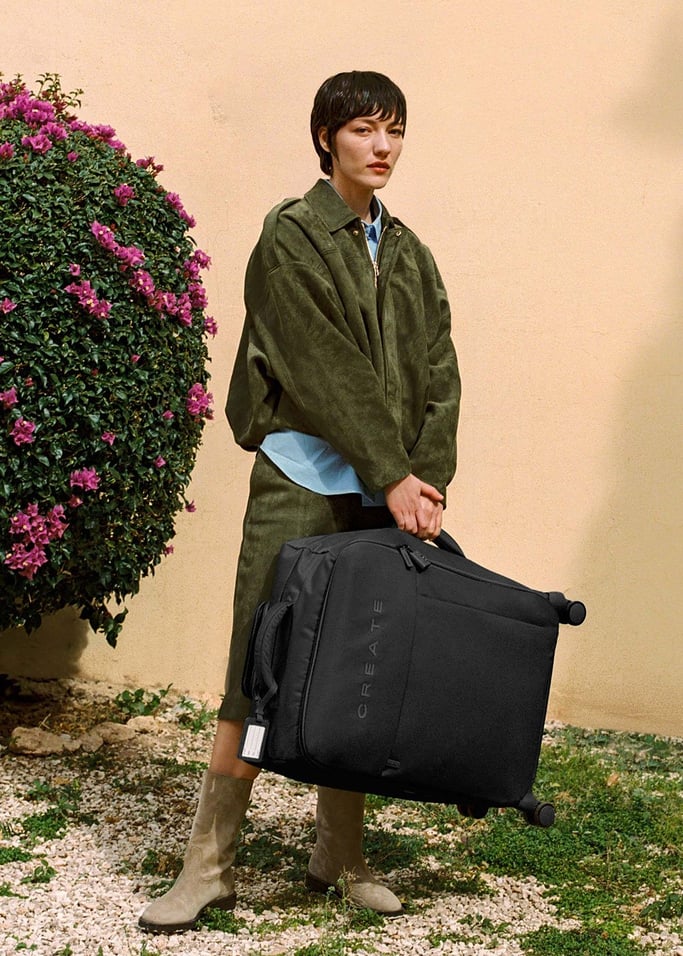 LUGGAGE STUDIO SOFT - Miękka walizka z poliestru z zamkiem TSA i wielokierunkowymi kółkami, obraz z galerii 6