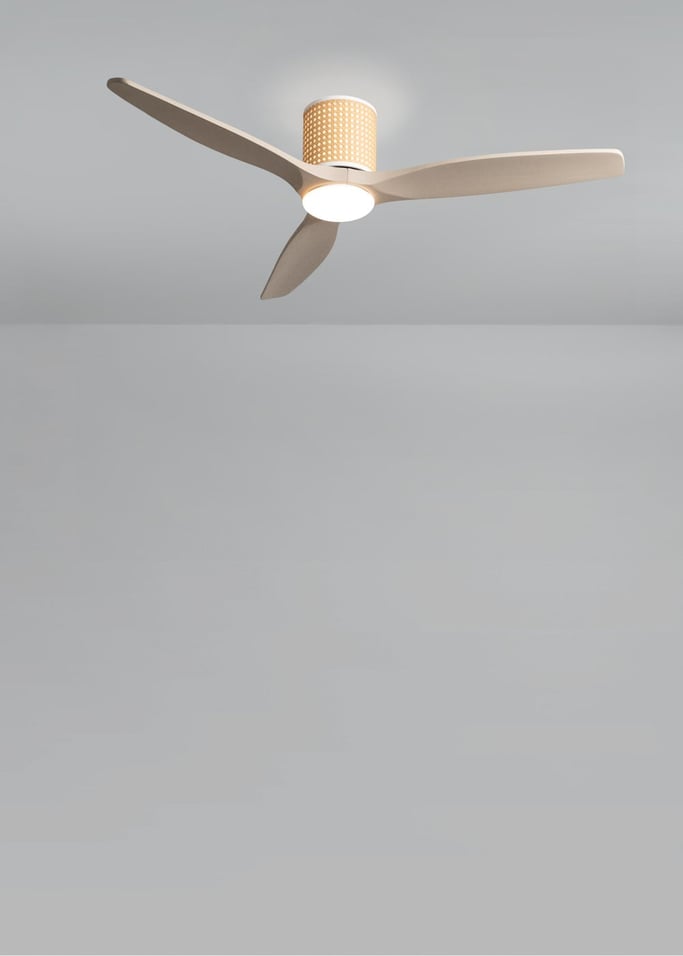 WIND CALM CUSTOM RATTAN - Wentylator sufitowy 40W cichy Ø132 cm z oświetleniem LED w korpusie i lampie, obraz z galerii 3