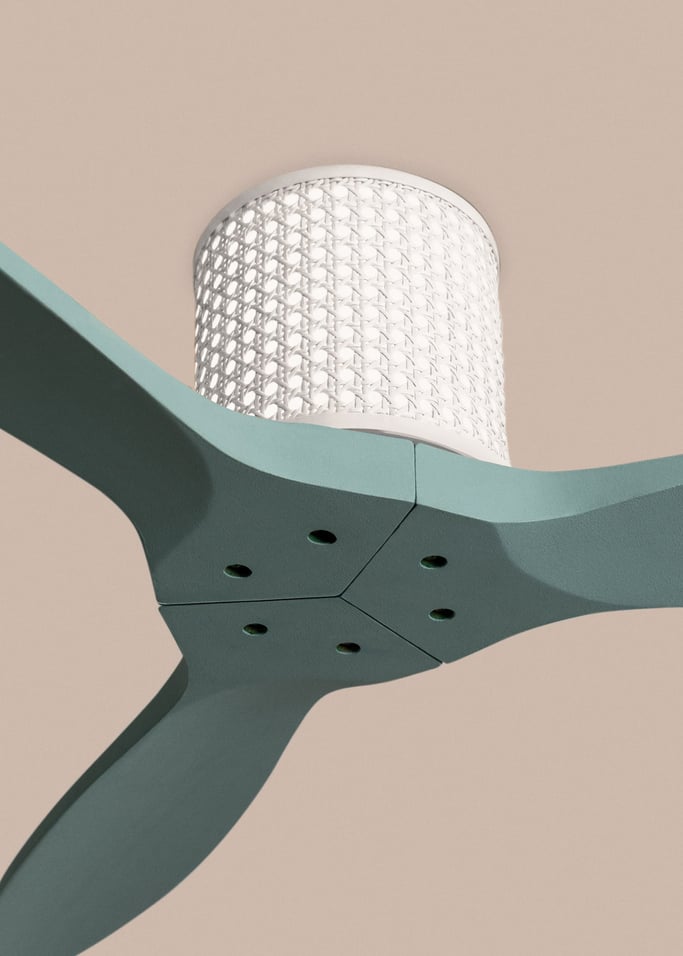 WIND CALM CUSTOM RATTAN - Wentylator sufitowy 40W cichy Ø132 cm z oświetleniem LED w korpusie i lampie, obraz z galerii 4