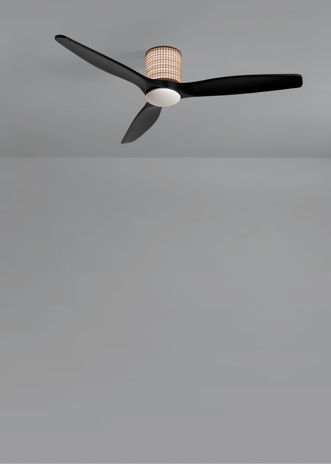 WIND CALM CUSTOM RATTAN - Wentylator sufitowy 40W cichy Ø132 cm z oświetleniem LED w korpusie i lampie, obraz z galerii 4